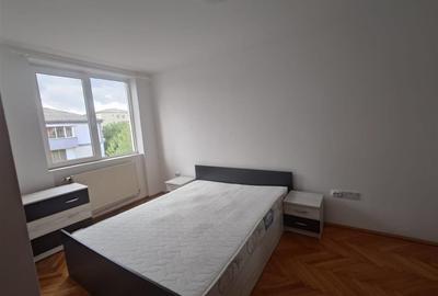 Apartament 3 camere renovat - 4