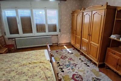 Casa cu 5 camere si 2 garaje in Caransebes - 6