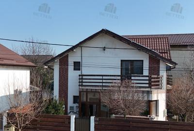 Casă cu 4 camere în Berceni