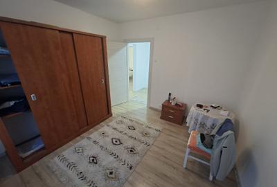 Apartament cu 3 camere decomandat, etaj 4/10, zona Alexandru cel Bun - 5