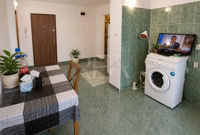 2 camere Barbu Văcărescu decomandat, et. 4, an 1992, 60 mp - 2