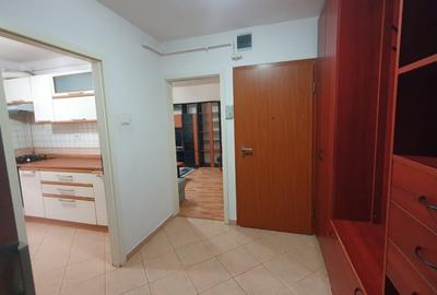 Aradului - Apartament decomandat cu 2 camere + garaj - 2