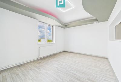 Clădire P+E cu parcare si platformă betonată 700mp - 1