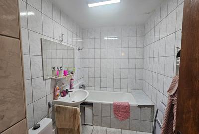 Apartament Decomandat | 3 Camere | Etaj 1/4 | Zona Militari - 7