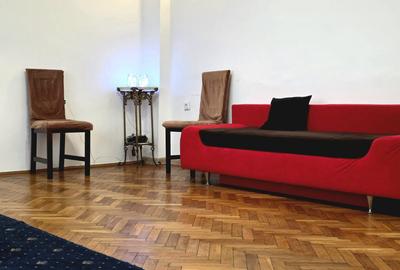 Casa cu curte pentru inchiriat - Ideal Spatiu comercial - Metrou Crangasi - 1