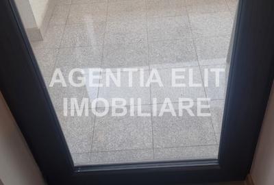Apartament 3 camere, bloc nou, zona Scolii nr 7 - 10