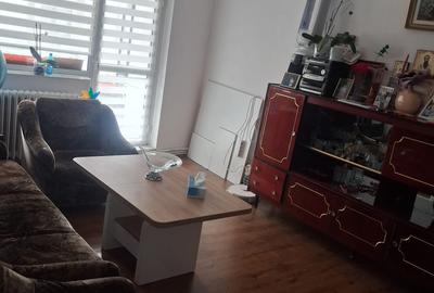 Apartament cu 4 camere decomandat în Mărăști