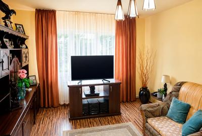 Apartament cu 3 camere decomandat în Dacia