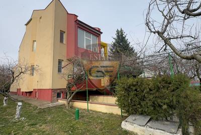 Casa S+P+1E+M Valu lui Traian 8 camere 3 bai 1 balcon 4 terase garaj teren 1216m - 2