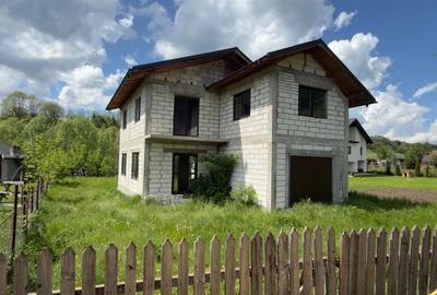 Casa P+1E la rosu de vanzare in Valea Doftanei | Teren 1000 mp | Trăisteni - 1