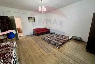 Apartament la casa de vanzare - 9