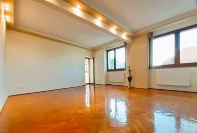 PROPRIETAR, VAND apart. Duplex in Cotroceni(G. Botanica) S. constr 175 mp; garaj - 2