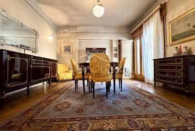 Vila cu 6 camere *310mp*  + Garaj // Primăverii - 1