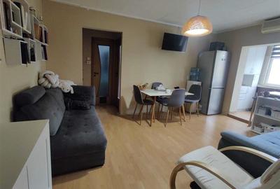 Apartament cu 2 camere decomandat, mobilat în Aradului