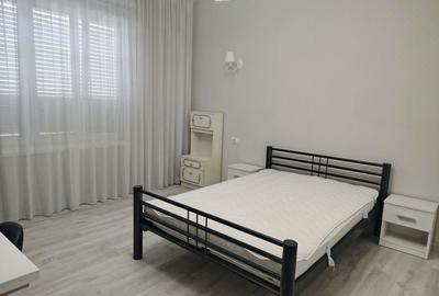 Apartament 3 camere la casa ,ultracentral, 550 E neg. Comision 50% - 6