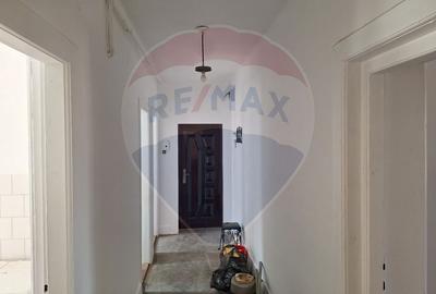Apartament cu 2 camere în zona Central Simeria, Hunedoara - 11