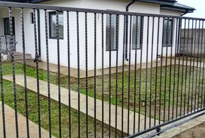 Casa parter, teren 400 mp, cartier Cernele - 1