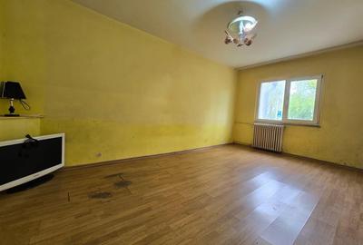 Dacia - statia Columnei, 3 camere decomandat la bulevard, liber - 3