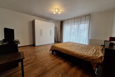 Apartament cu 2 camere semidecomandat, mobilat în Florești