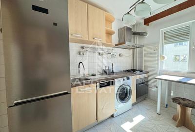 Apartament cu 3 camere, decomantat, etajul 2 , zona Spitalul Judetean - 9