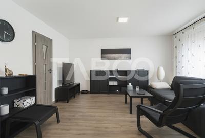 Casa de vanzare in Zavoi cu 3 camere 2 bai curte libera de 50 mp - 1