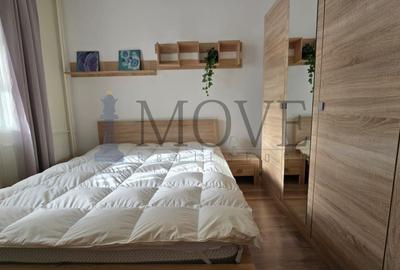 Apartament decomandat cu 2 camere + l0c parcare -TINERETULUI - STR TRESTIANA - 13