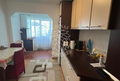 Apartament decomandat 2 camere-balcon-parcare-Stefan cel Mare - 1