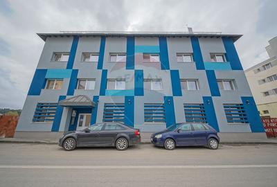 Clădire de închiriat – 24 de camere | Ideală pentru muncitori | - 1