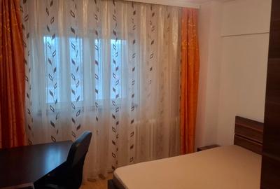 INCHIRIEZ APARTAMENT  3 CAMERE RENOVAT CAMPIA LIBERATII - 8