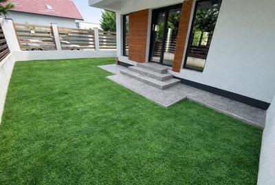 Casă individuală cu 5 camere în Central