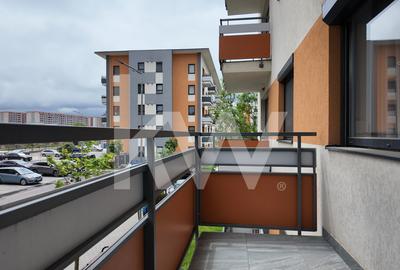 Apartament cu 2 camere decomandat, mobilat în Tractorul