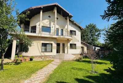 DOM00301 - Vila individuala de vanzare langa padure teren 720 mp - 2