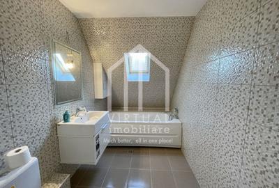 Vila 8 camere,5 bai,garaj,poarta automatizata,360mp utili-zona Tilisca - 19