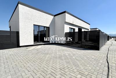 Casă individuală cu 4 camere în Tărlungeni