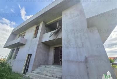 Vanzare vila exclusivista S+P+1E /Snagov - Ghermanesti, teren 1.371 mp - 2