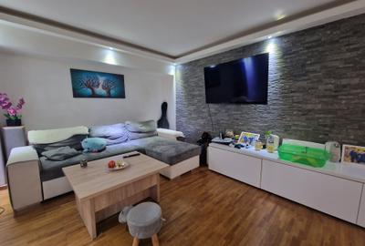 Navodari (Sud)- 3 camere decomandate, mobilat-utilat, etaj 3/4 - 1