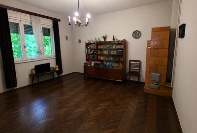 Apartament 3 camere parter in vila plus garsoniera demisol si curte. - 6