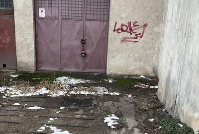Vand garaj-depozit, in Pitesti, ultracentral in suprafata de 86 mp - 1