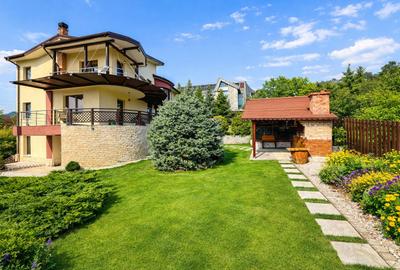 Vilă cu 7 camere și 825 mp teren în cartierul Bucium-Iasi - 9
