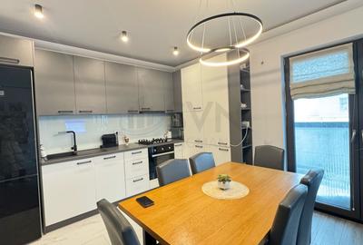 Apartament cu 4 camere decomandat în Sisești