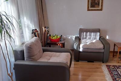Casă cu 4 camere în Giulești