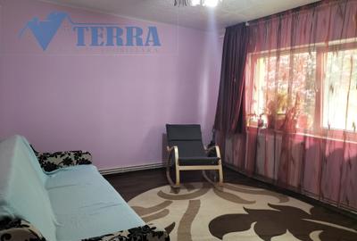 Vând apartament 2 camere, parter înalt, utilat și mobilat. - 2