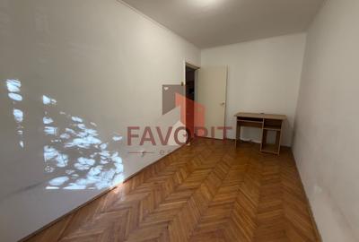 Cu centrala termica proprie. Zona Dacia. Boxa - 4