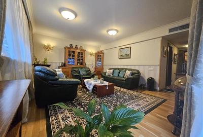 Vanzare Vila   Casa  D+P+M 350 mp - Aviatiei   str. Biharia - 1