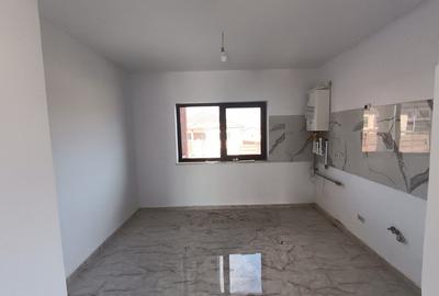 CASA SINGLE DEOSEBITA 4 CAMERE,VALEA LUPULUI ,IASI - 19