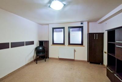 Vila 7 camere, ultracentral, zona AFI Mall, 3 parcari private, curte,0% comision - 33