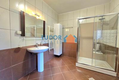 Spacious 3-Bedroom villa - 400sqm Garden - Walking Distance from British School - 12