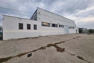 Spațiu industrial, 3035 mp în Est