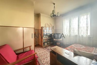 Casa spatioasa de vanzare cu front 27 ml in zona Andrei Muresanu - 11