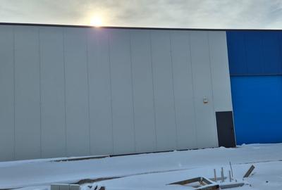 De vanzare hala industriala de 300 mp in Prelungirea Garii Catelu - 1